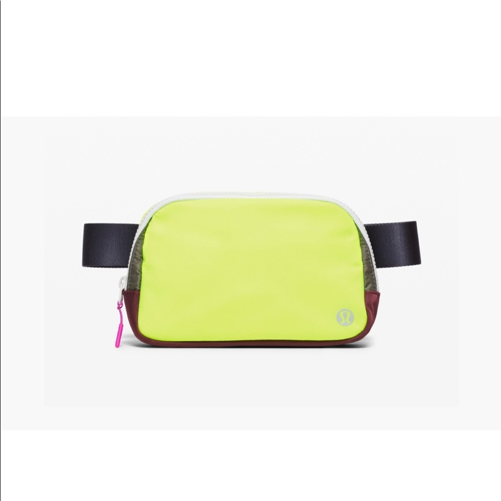 ❌SOLD❌ Lululemon everywhere belt bag 1L